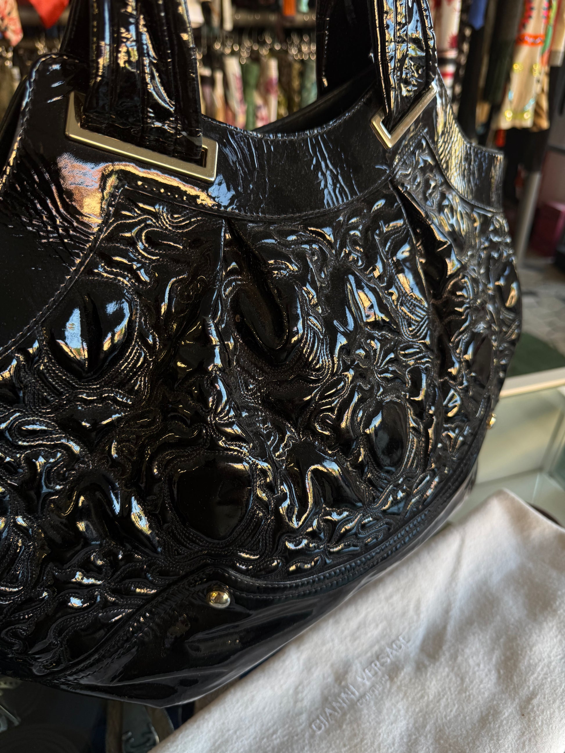 Borsa Versace bracco vernice nera