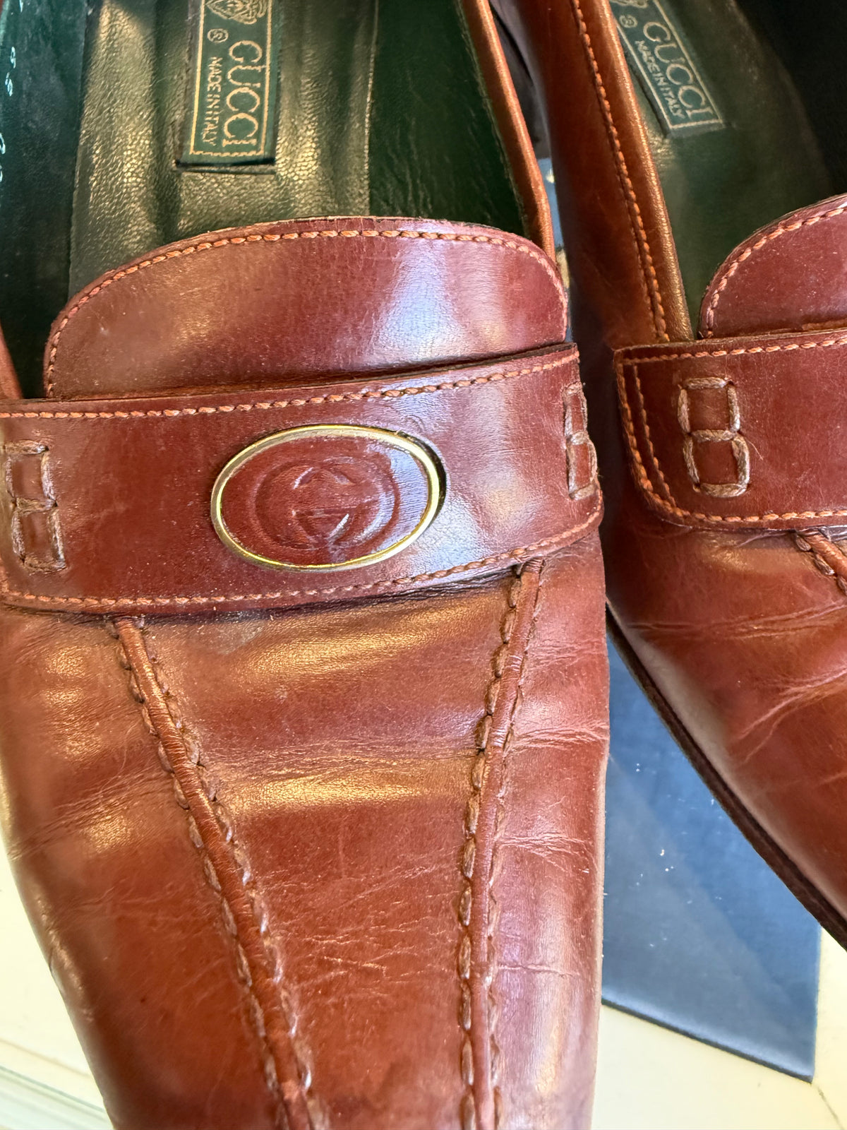Tacchi Gucci logo GG anni 80