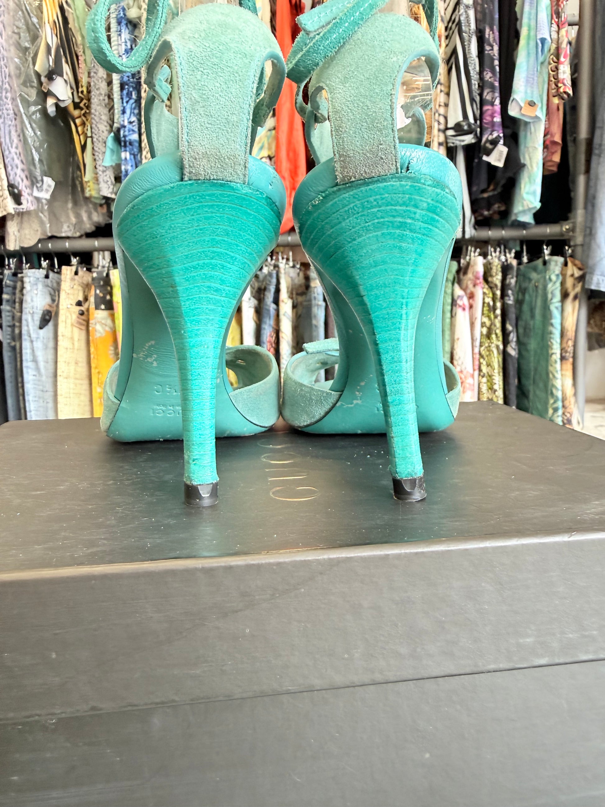 Sandali Gucci verde acqua 2000s