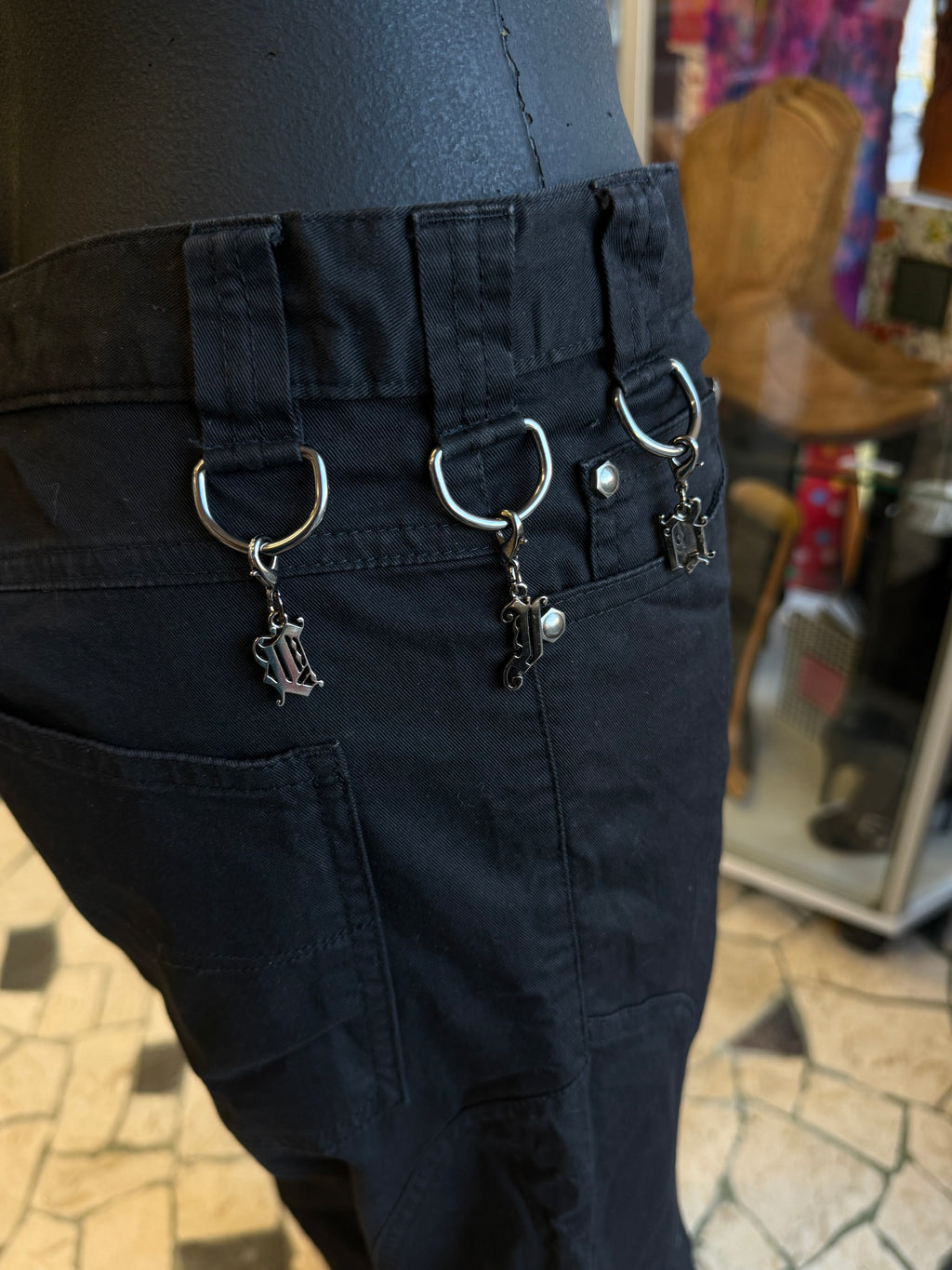 Pantalone Versace bondage gioiello anni 2000”