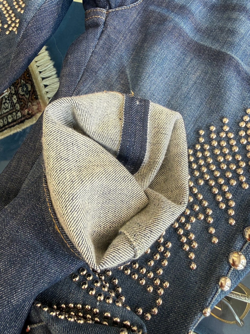 Jeans Versace borchie barocco SS2012