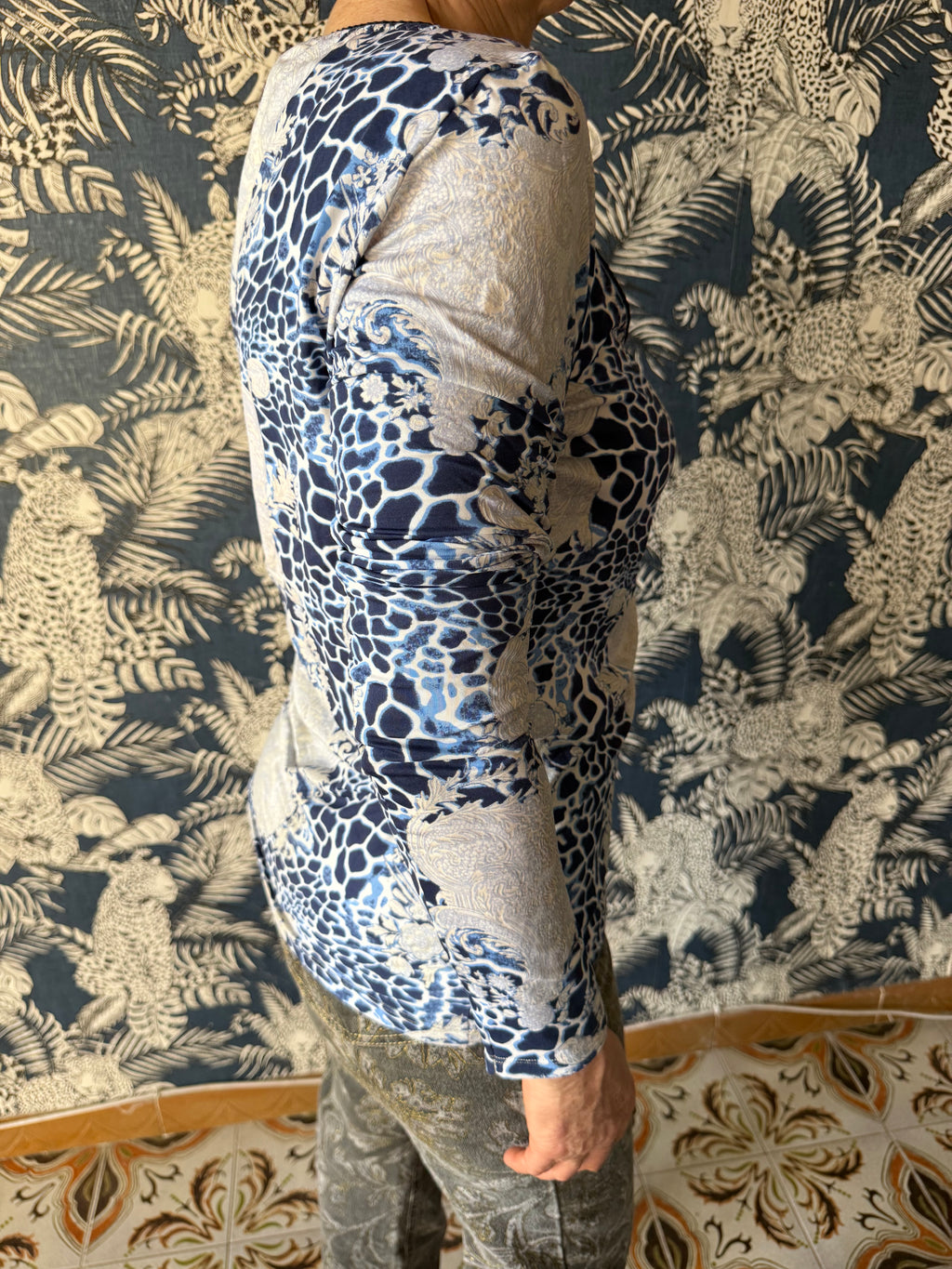 Top leopardo blu e barocco Roberto Cavalli Just