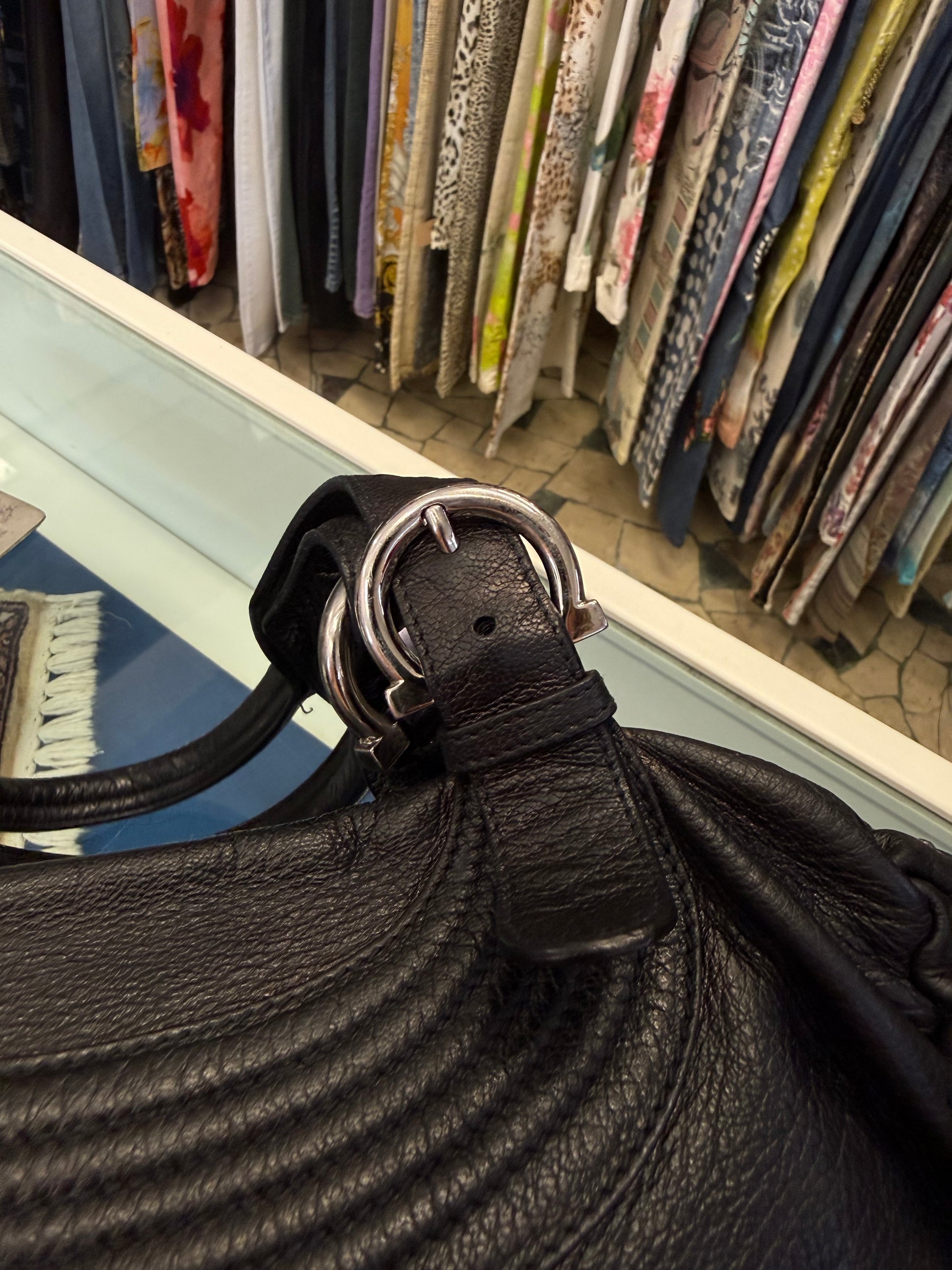 Borsa Salvatore Ferragamo a spalla 2000s