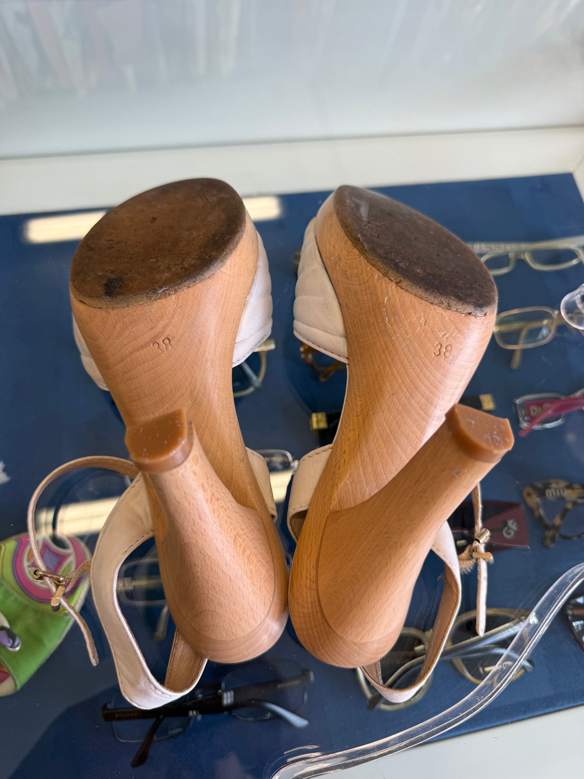 Sandali Fendi legno e pelle 00s