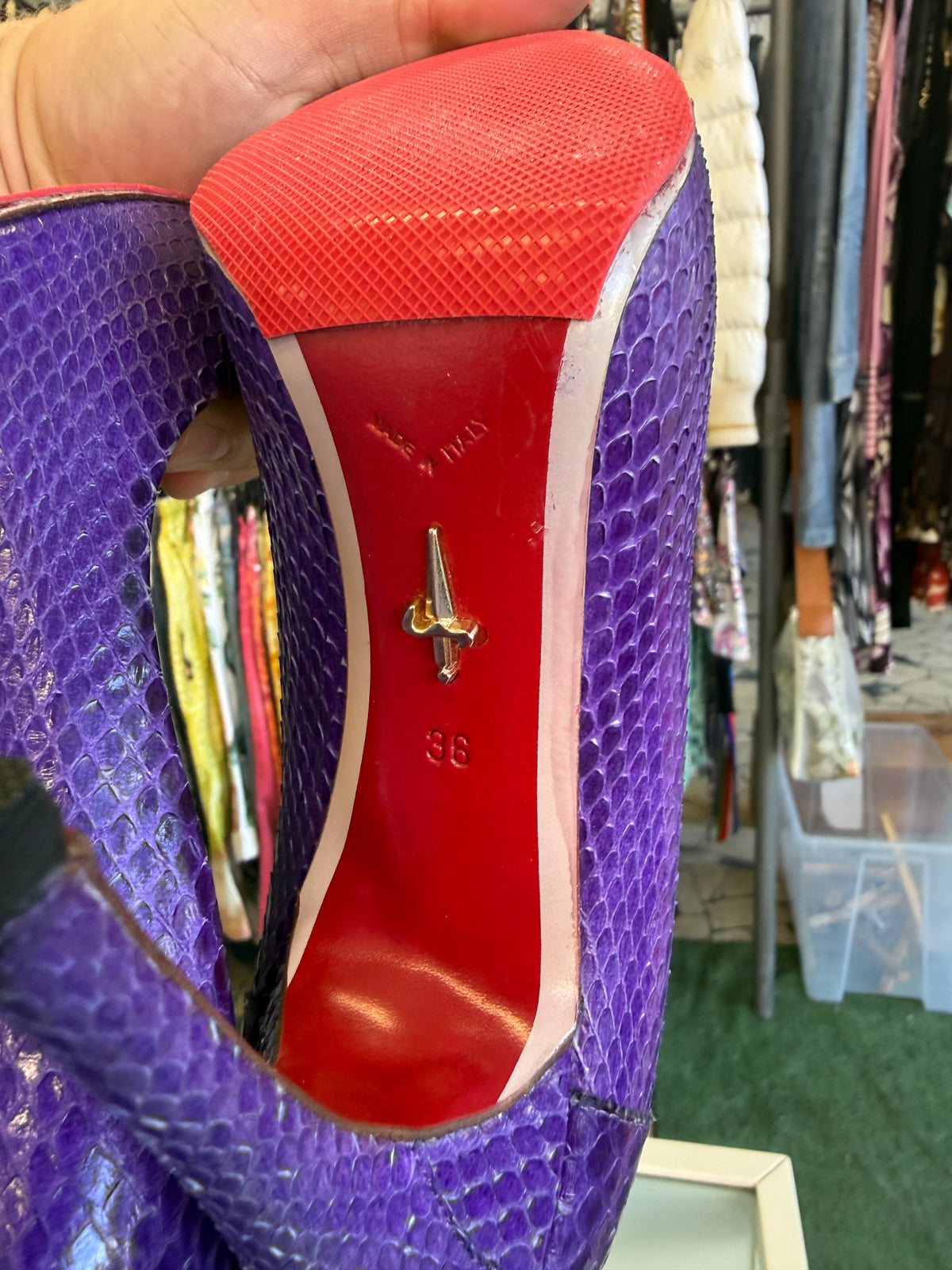 Décolleté Cesare Paciotti pitone viola 00s
