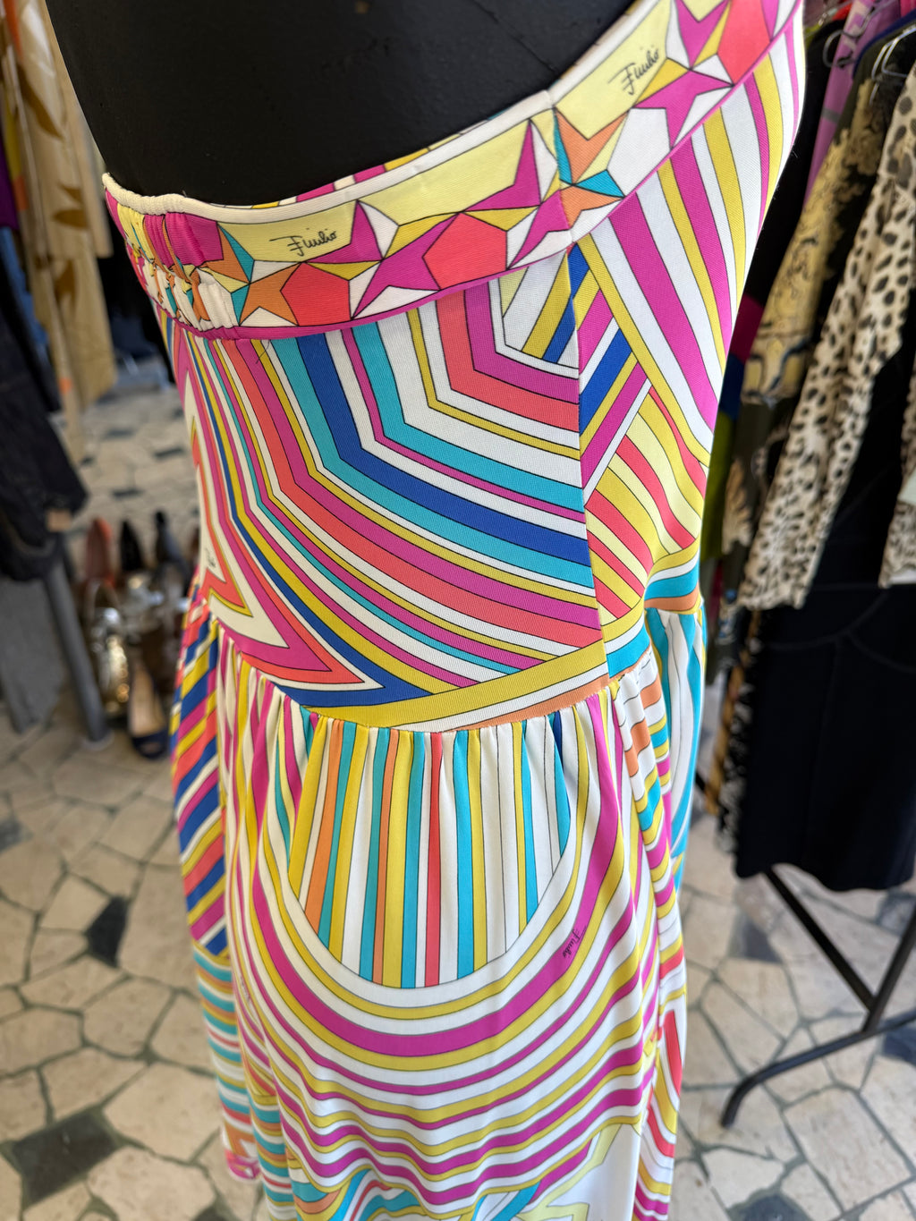 Abito Emilio Pucci SS2008 stelle geometriche