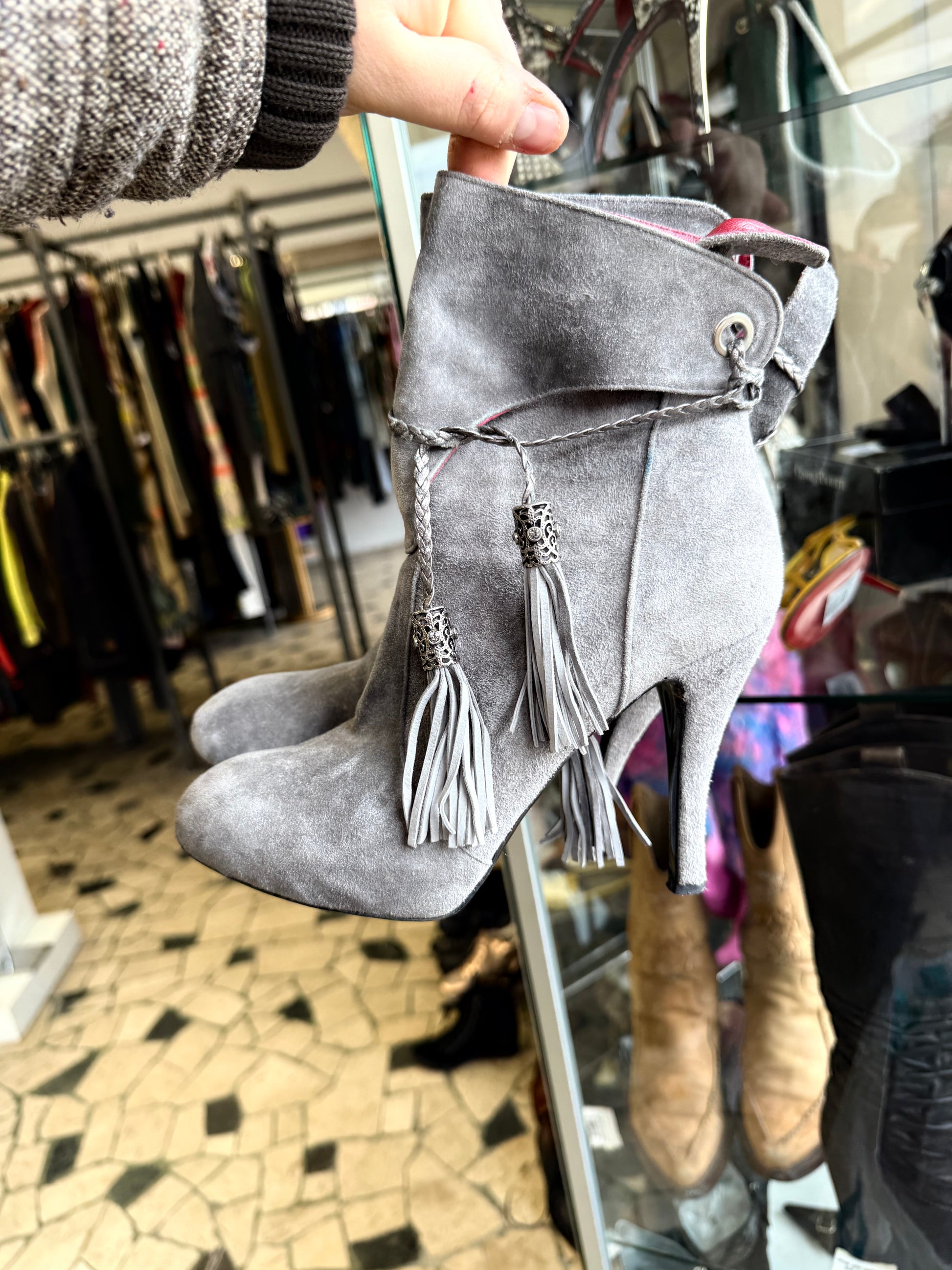 Stivaletti con tacco Le Silla con nappine