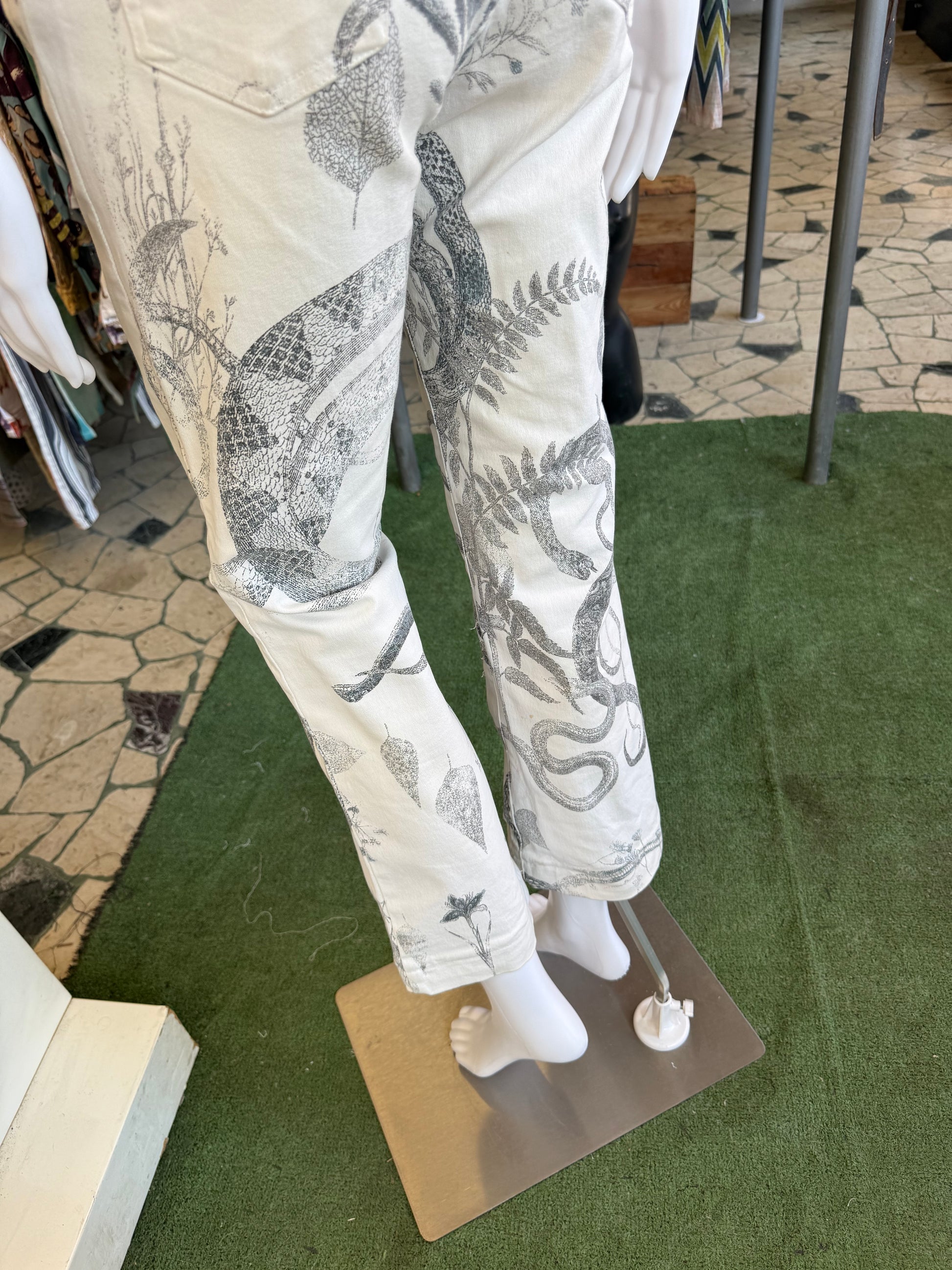 Jeans Roberto Cavalli serpente e foresta grigio, indossato anche Samantha Jones in Sex and the city