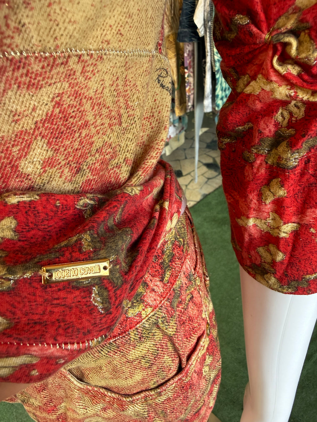 Completo Roberto Cavalli FW2002 pied de pul rosso degradé