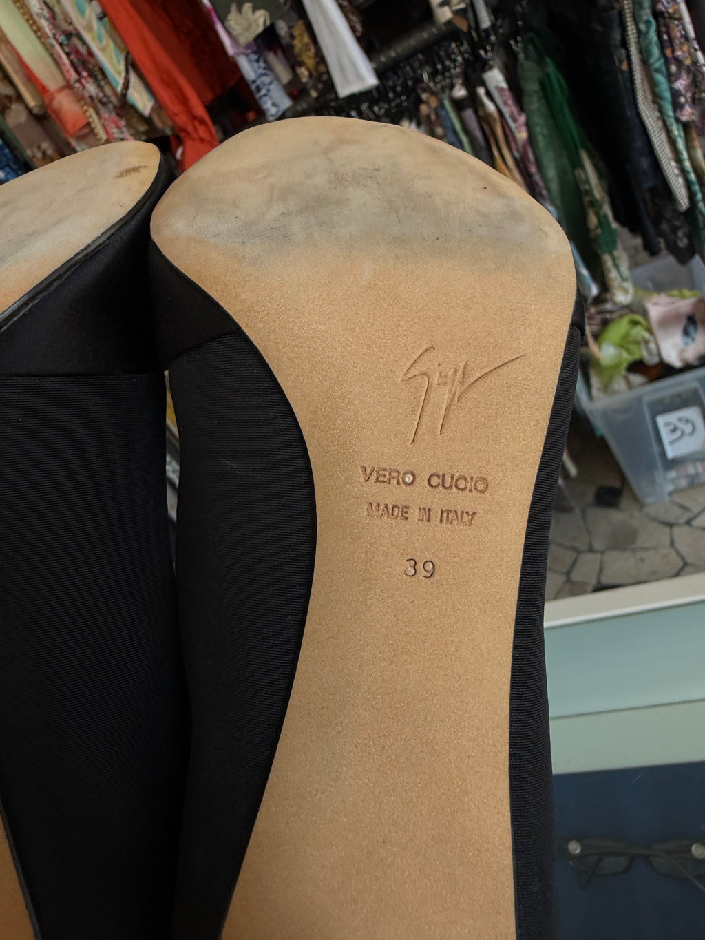 Tacchi Giuseppe Zanotti seta e pietre 00s nuovi