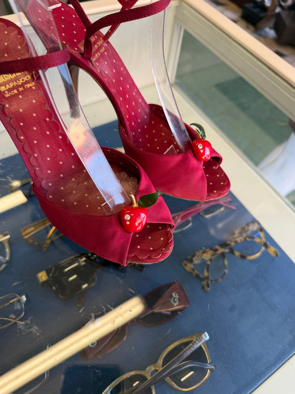 Sandali Moschino mele rosse 90s