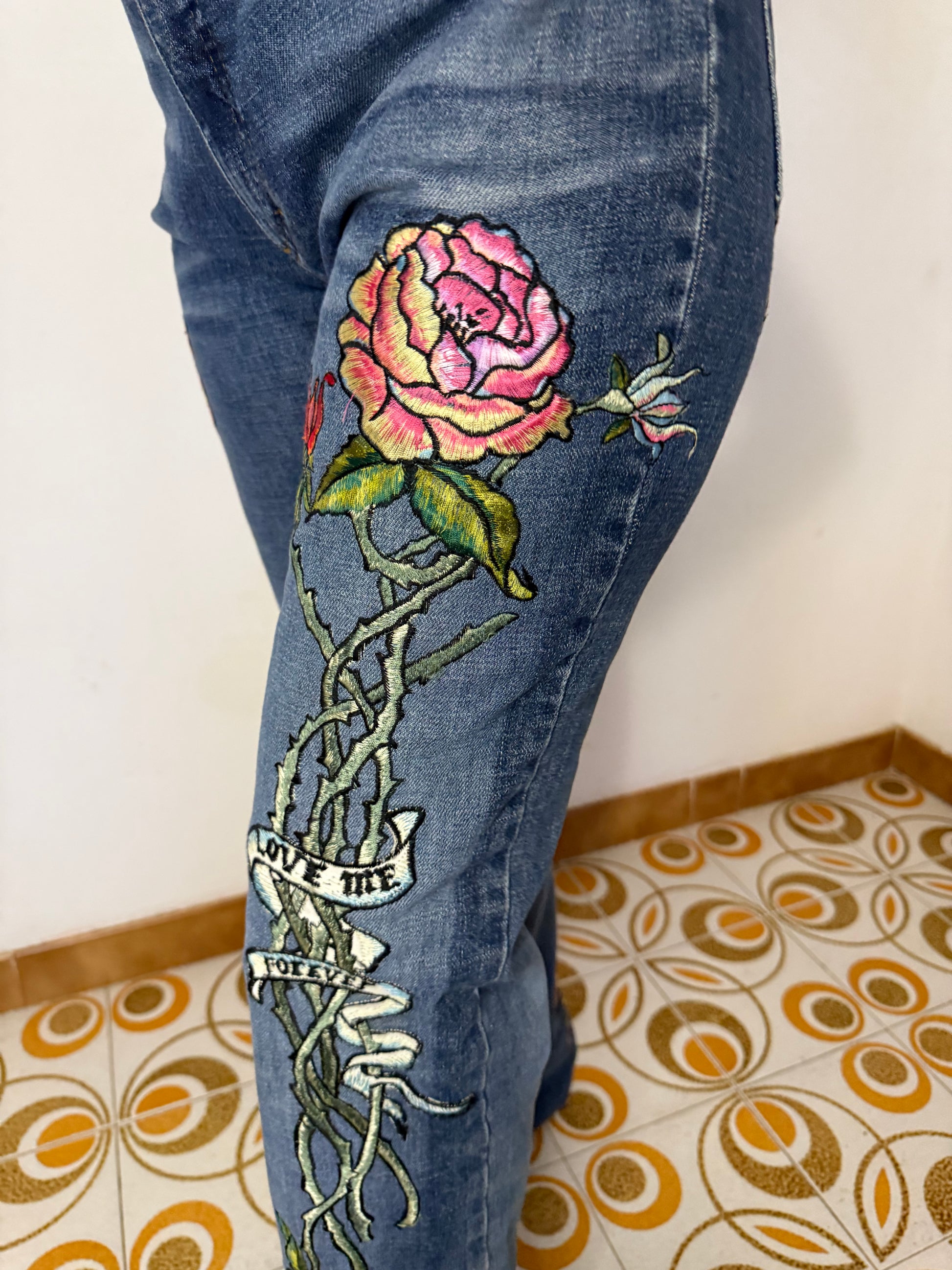 Jeans ricamati Tattoo Roberto Cavalli SS2003