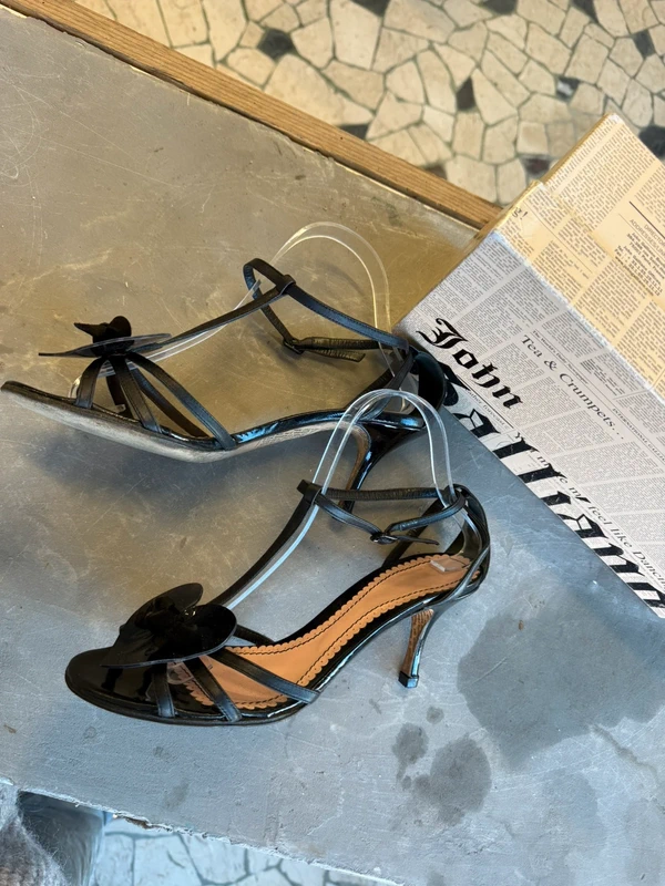 Sandali John Galliano cuore nero