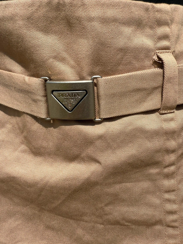 Gonna Prada con cintura e dettaglio triangolo
