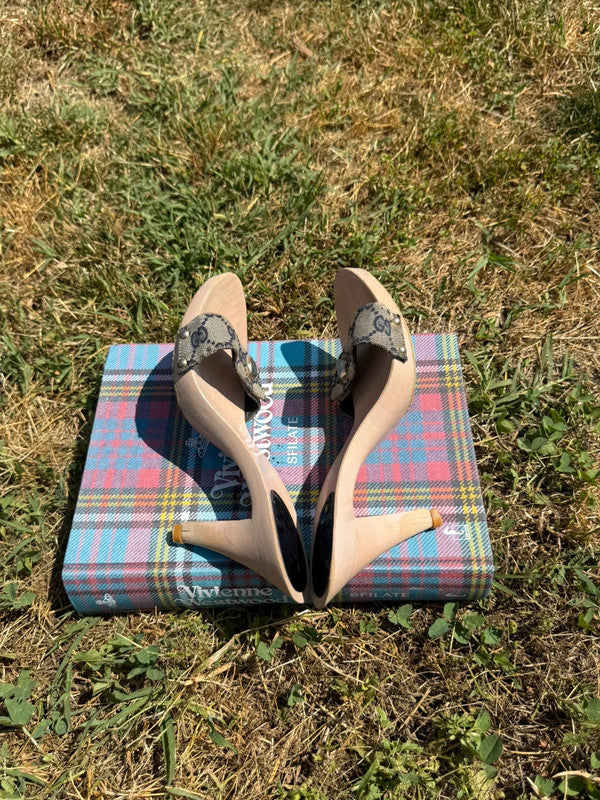 Zoccoli Gucci in legno 2000"