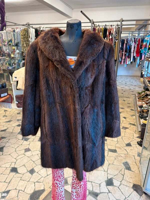 Pelliccia marmotta marrone