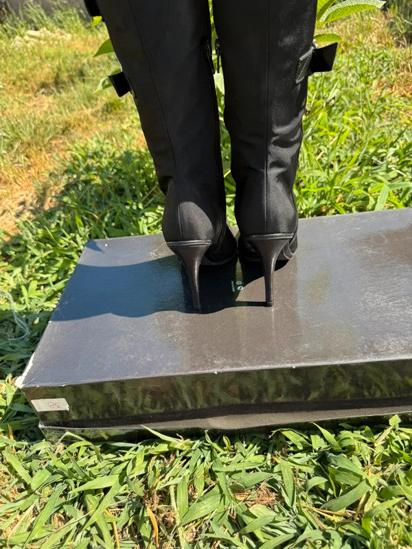 Stivali con tacco Casadei anni 2000”