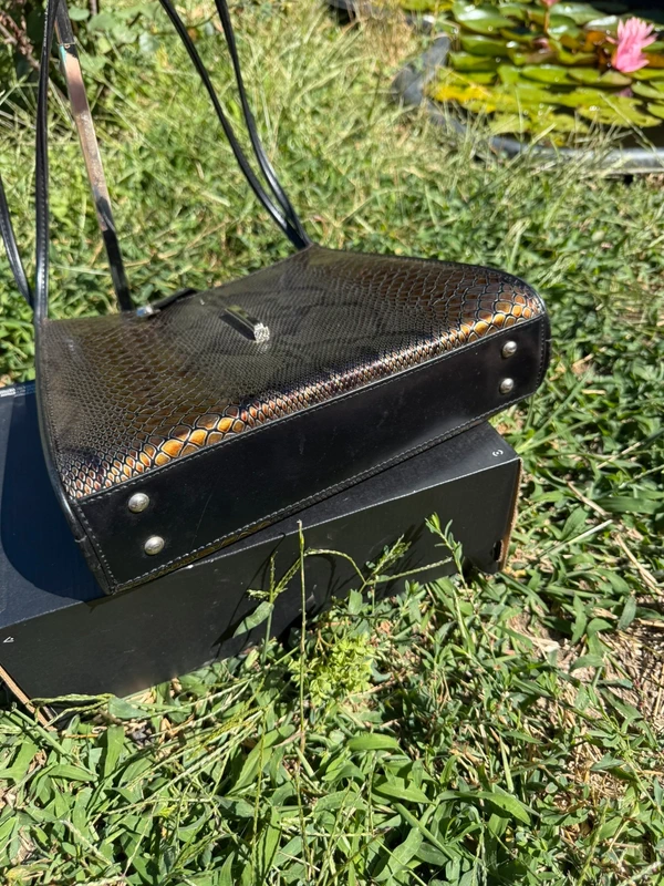 Borsa a spalla , pitonata, nuova