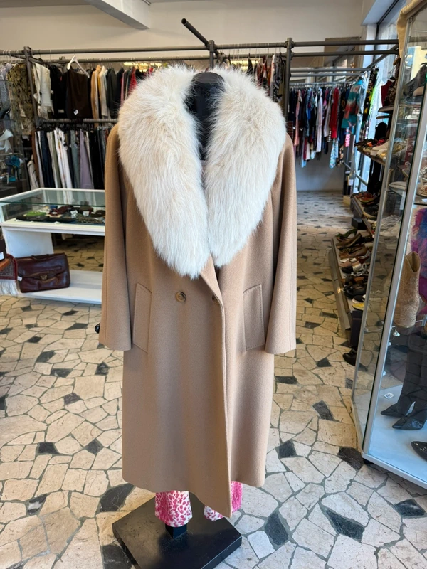 Cappotto lana e collo volpe Elena Mirò