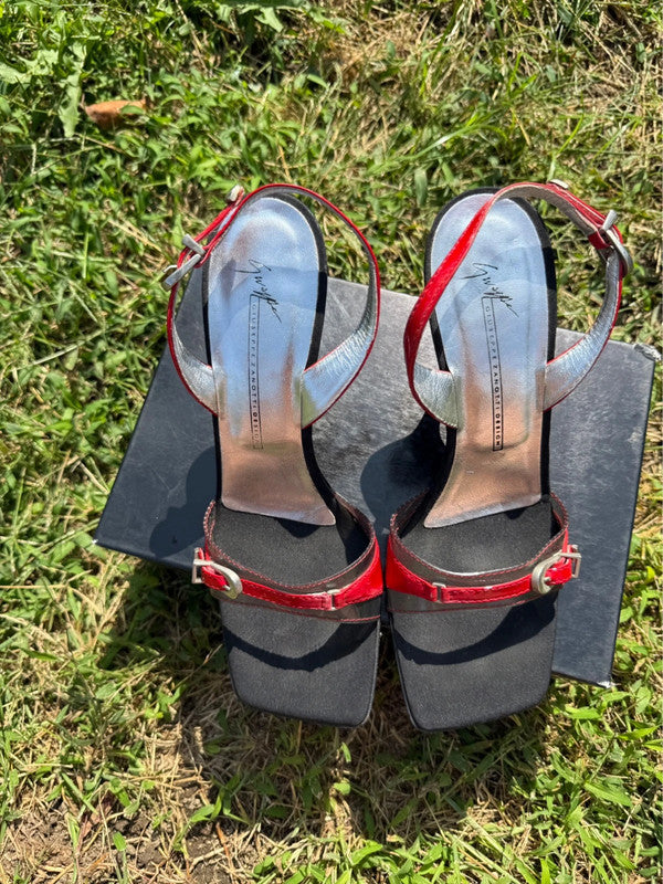 Sandali Giuseppe Zanotti anni 90” pvc e pelle verniciata rossa