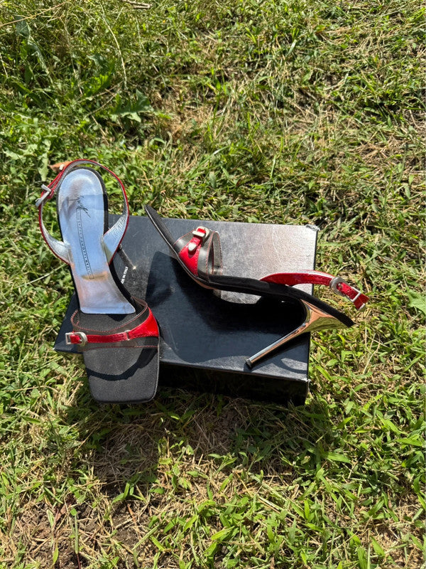 Sandali Giuseppe Zanotti anni 90” pvc e pelle verniciata rossa