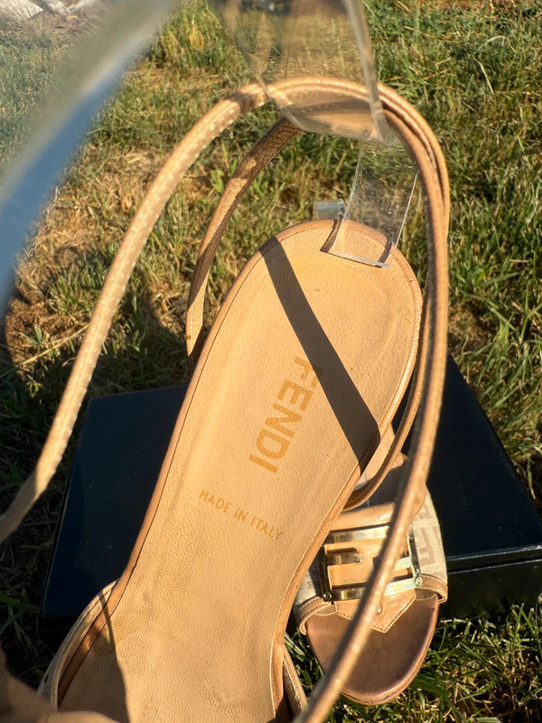 Sandali kitten heels Fendi “baguette”