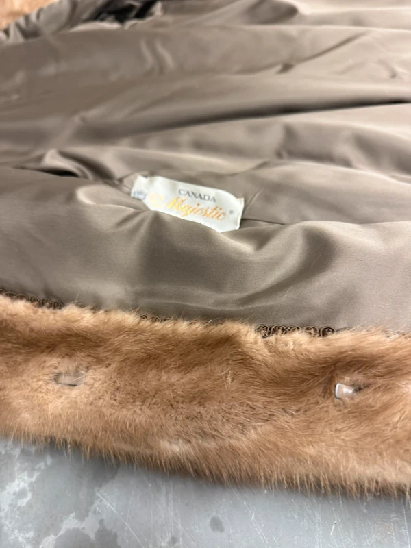 Pelliccia visone chiaro