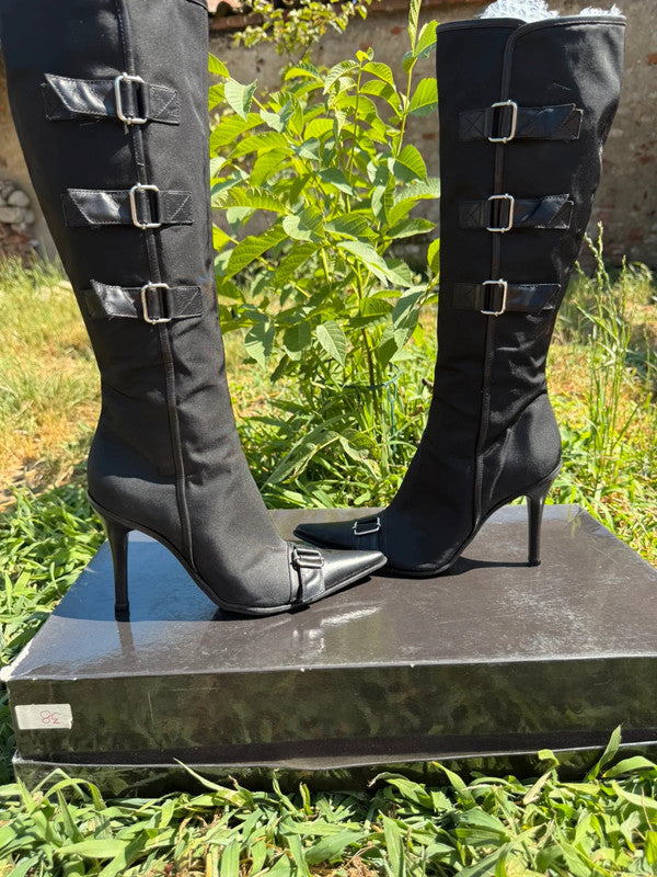 Stivali con tacco Casadei anni 2000”