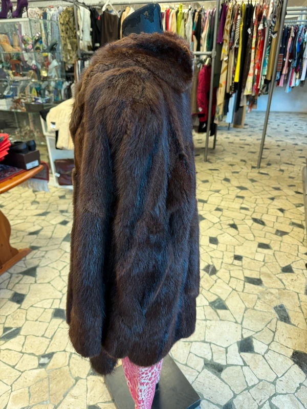 Pelliccia marmotta marrone