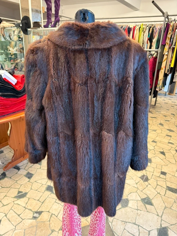 Pelliccia marmotta marrone