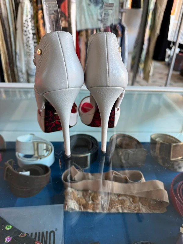 Sandalo Cesare Paciotti nuovo