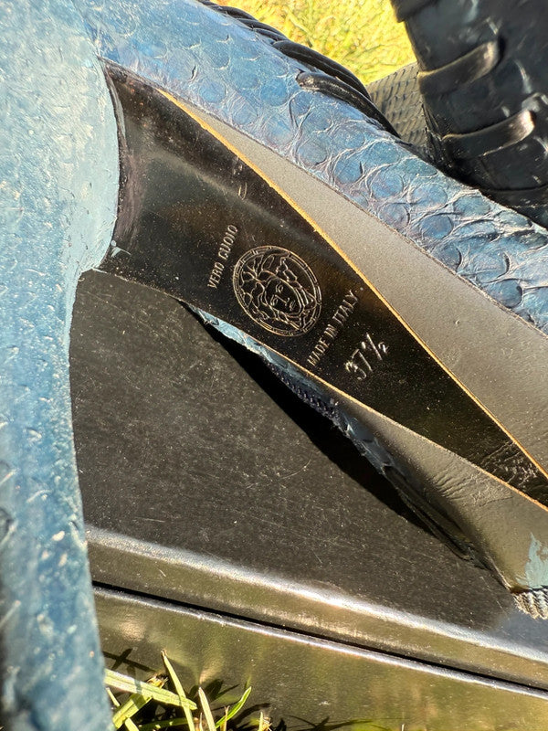 Tacchi sfiletto Versace FW2011