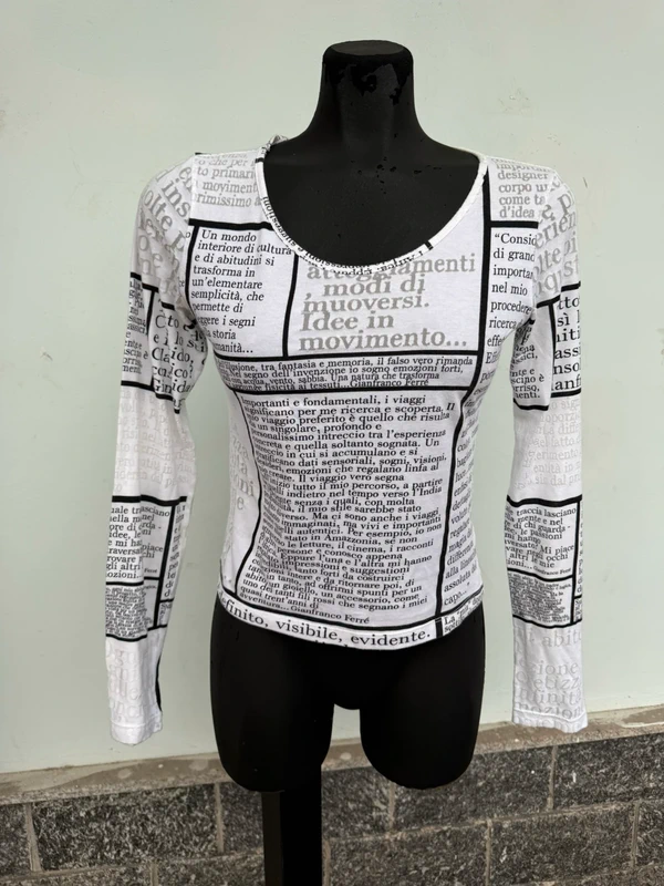 Top manica lunga Gianfranco Ferrè stampa giornale gazzetta