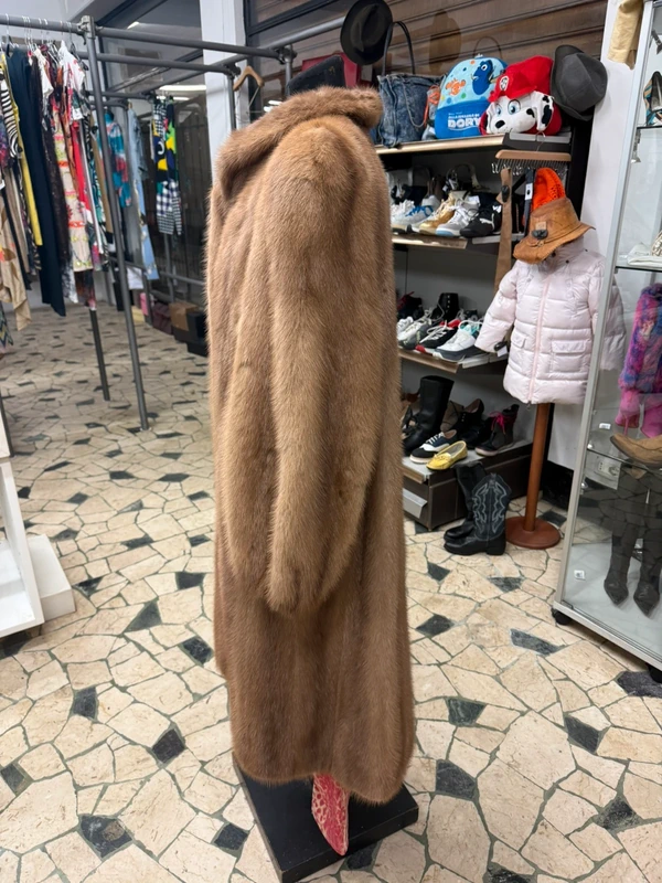 Pelliccia visone chiaro