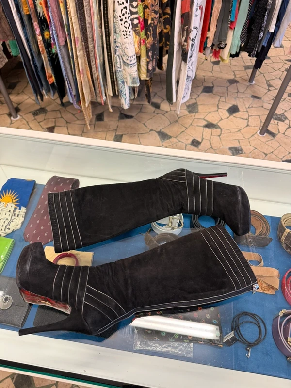 Stivali alti Cesare Paciotti 2000”