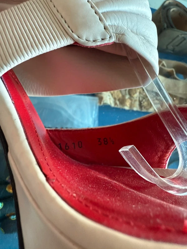 Sandalo Cesare Paciotti nuovo