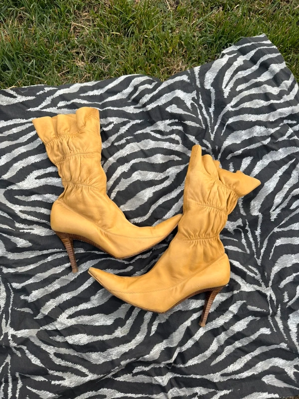 Stivali donna pelle nappa elasticizzata Pollini