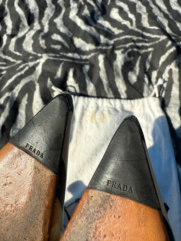 Tacchi décolleté Prada FW2003 seta Holiday & Brown