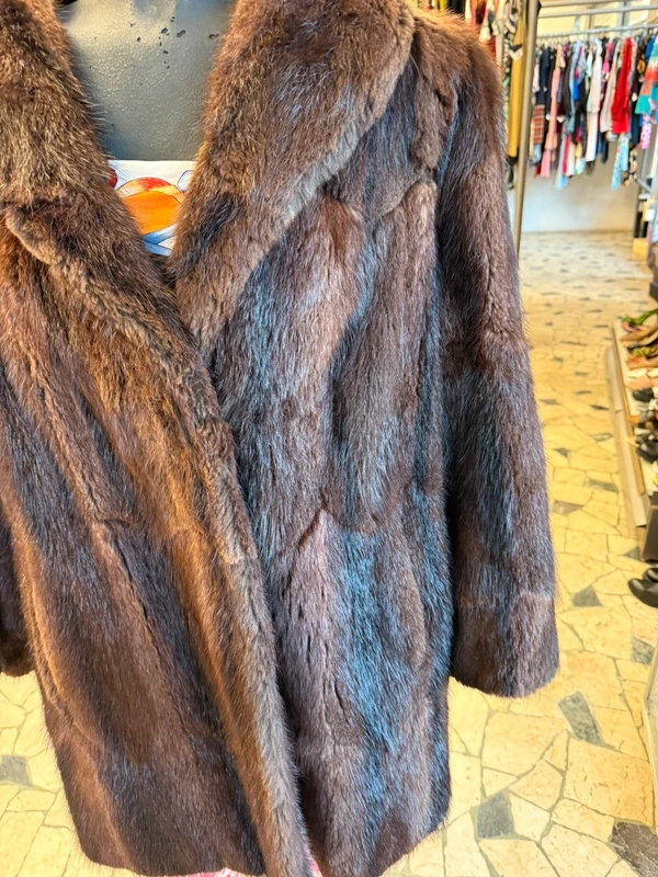 Pelliccia marmotta marrone