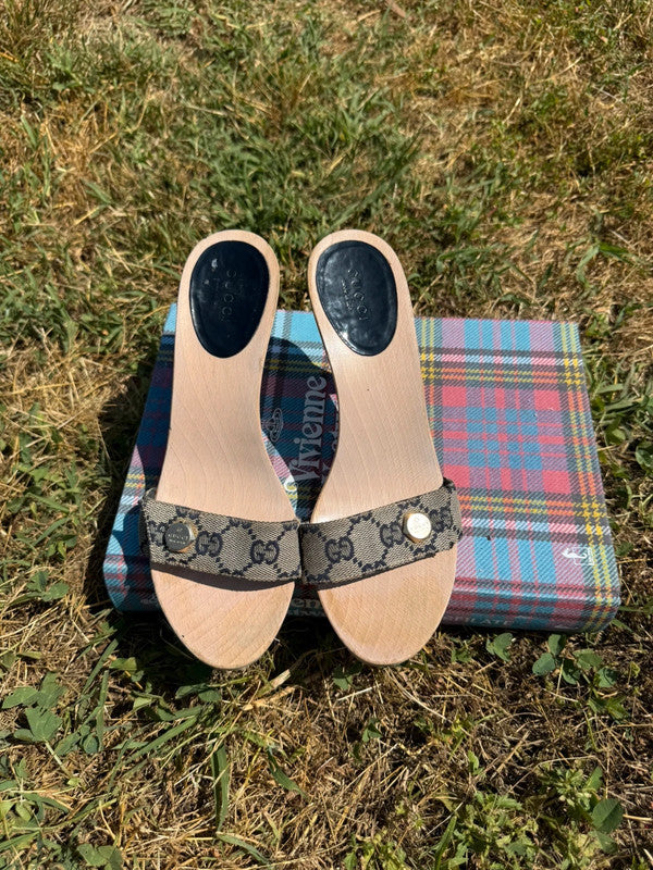 Zoccoli Gucci in legno 2000"