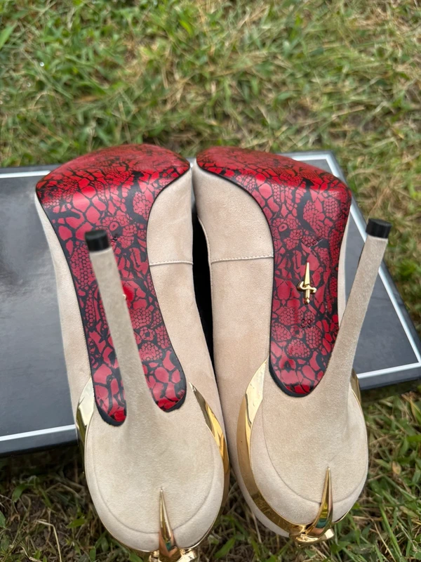 Décolleté/ tacchi alti Cesare Paciotti Dagger Heels Lady Blade