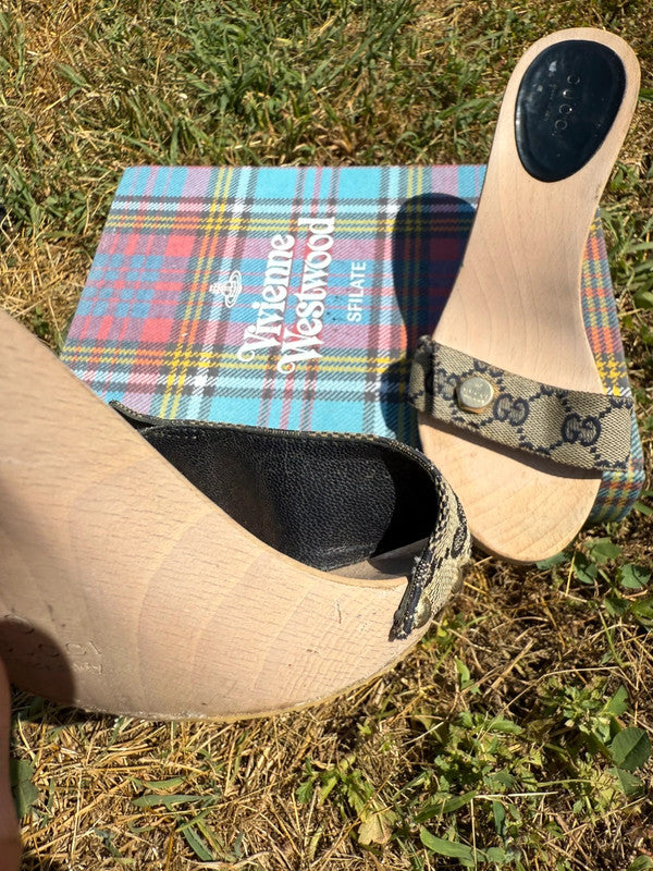 Zoccoli Gucci in legno 2000"