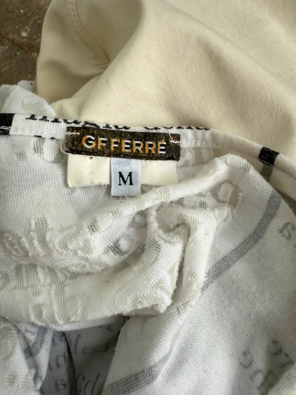 Top manica lunga Gianfranco Ferrè stampa giornale gazzetta