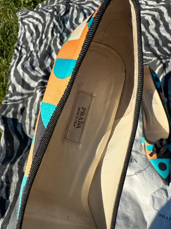 Tacchi décolleté Prada FW2003 seta Holiday & Brown