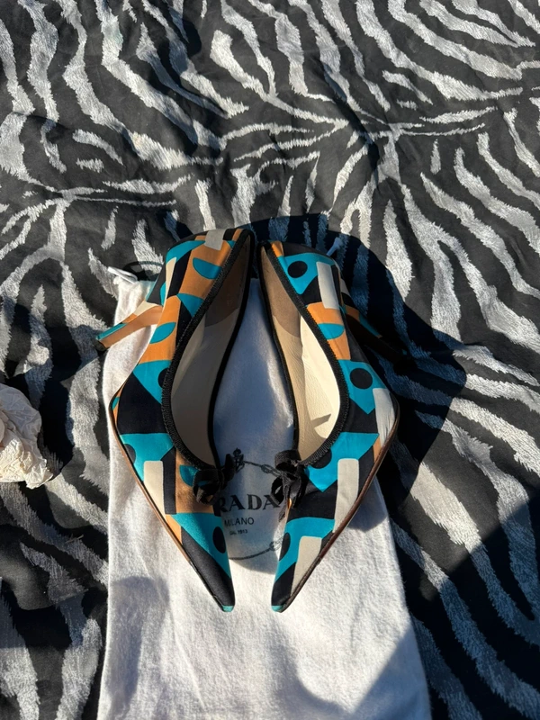 Tacchi décolleté Prada FW2003 seta Holiday & Brown