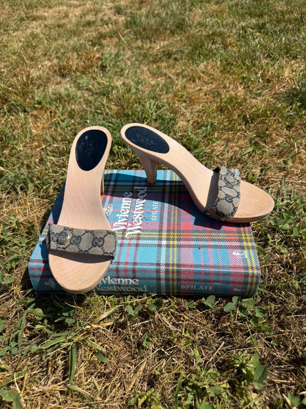 Zoccoli Gucci in legno 2000"
